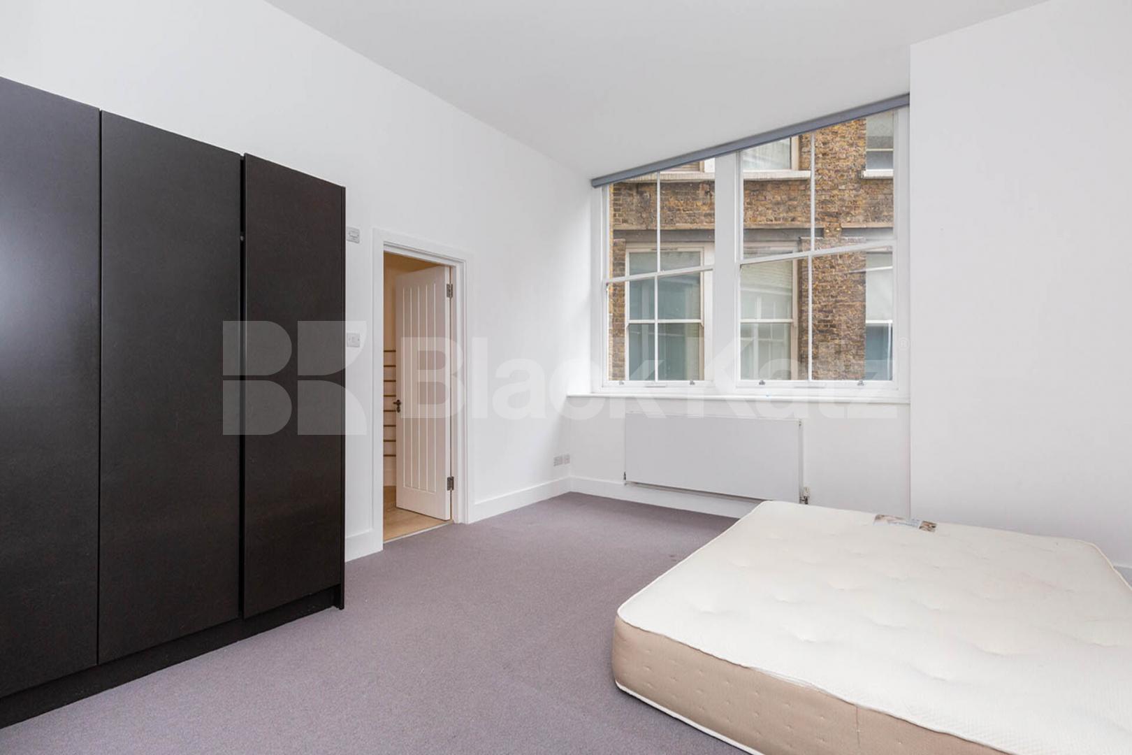 Elegant 2 bedroom 2 bathroom within a warehouse conversion in old street zone 1 Tabernacle Street, Old Street - Shoreditch